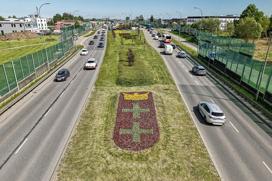 Kwitnące herby Gdańska zapowiadają lato