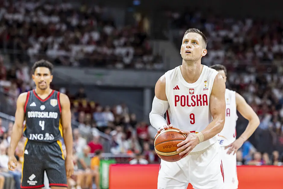 Polska minimalnie przegrywa z Niemcami w emocjonującym meczu