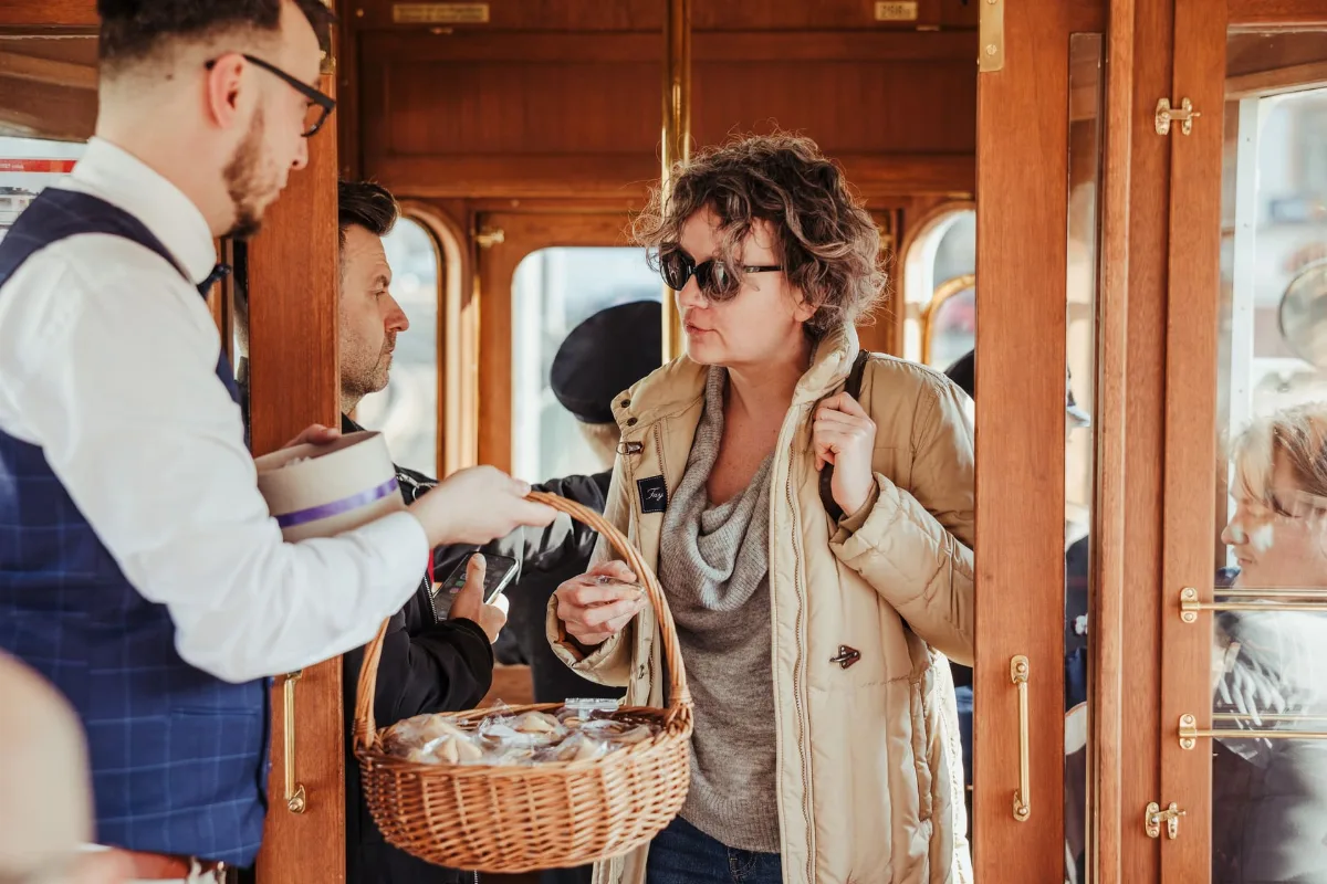 Dzień Kobiet w tramwaju GAiT - Gdańskie Autobusy i Tramwaje