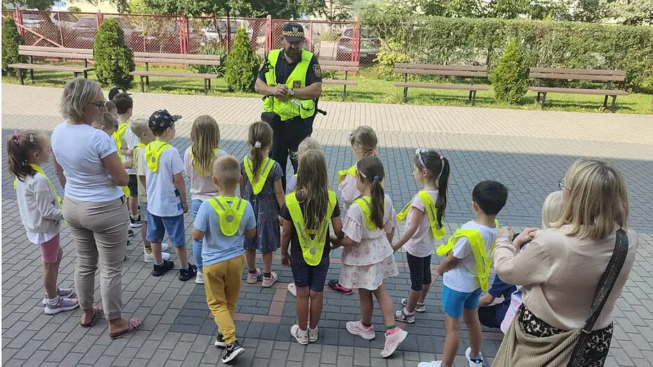 Rola strażników miejskich w budowaniu bezpieczeństwa dzieci