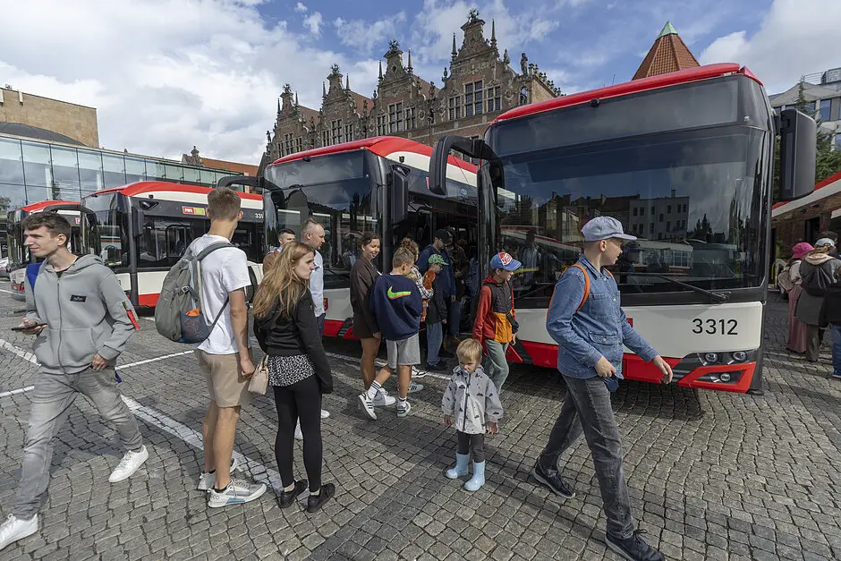 Nowe elektryczne autobusy Solaris na gdańskich ulicach