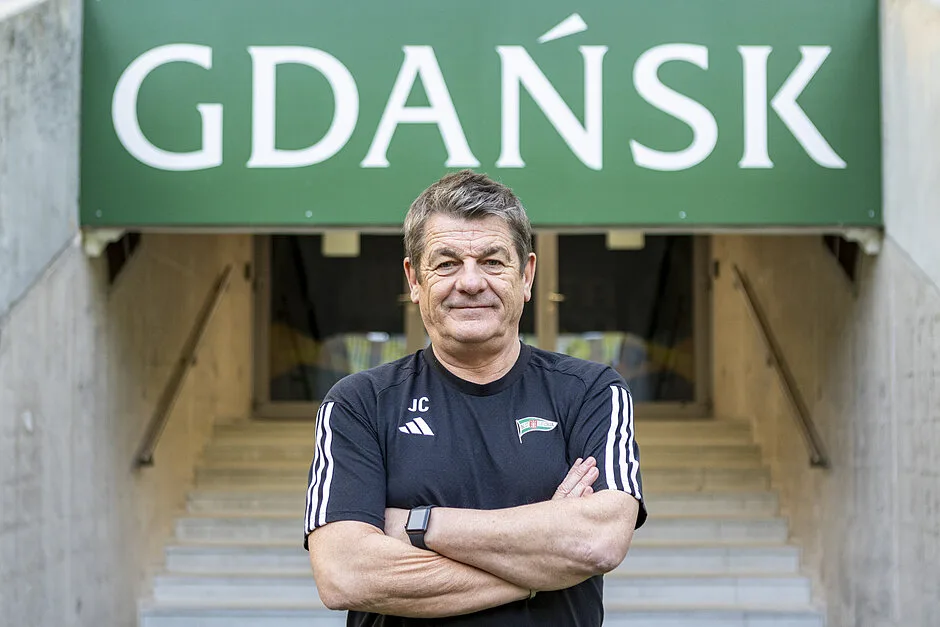 John Carver przywołuje Churchilla przed meczem z Termalicą