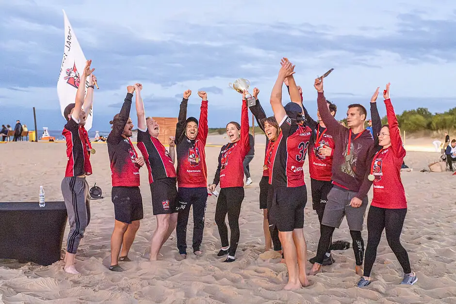 Harpun Trójmiasto triumfuje w Plażowym Pucharze Polski 2026 w palanta