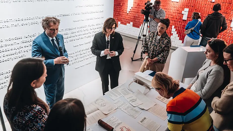 Jacek Karnowski przekazał Europejskiemu Centrum Solidarności pamiątki z czasów walki z komuną