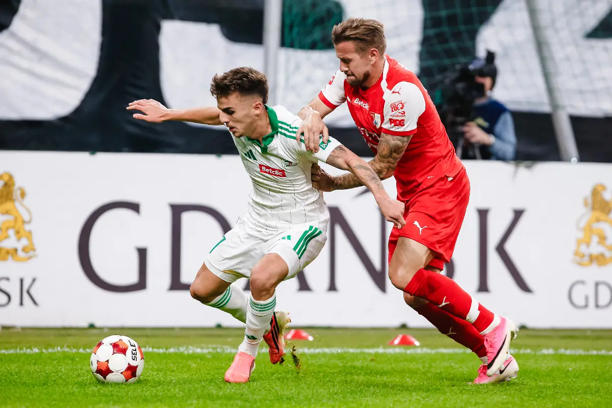 Lechia Gdańsk pokonuje Pogoń Siedlce 1:0