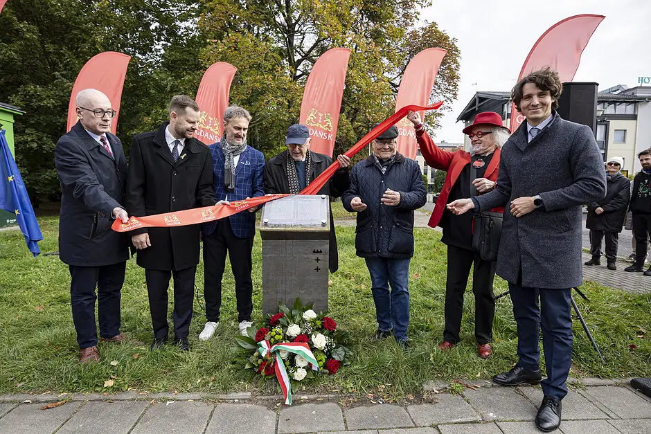 Odsłonięcie tablicy w Oliwie upamiętniającej Stefana Eleka