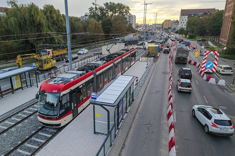 Tramwaje wznowiły kursowanie na Podwalu Przedmiejskim