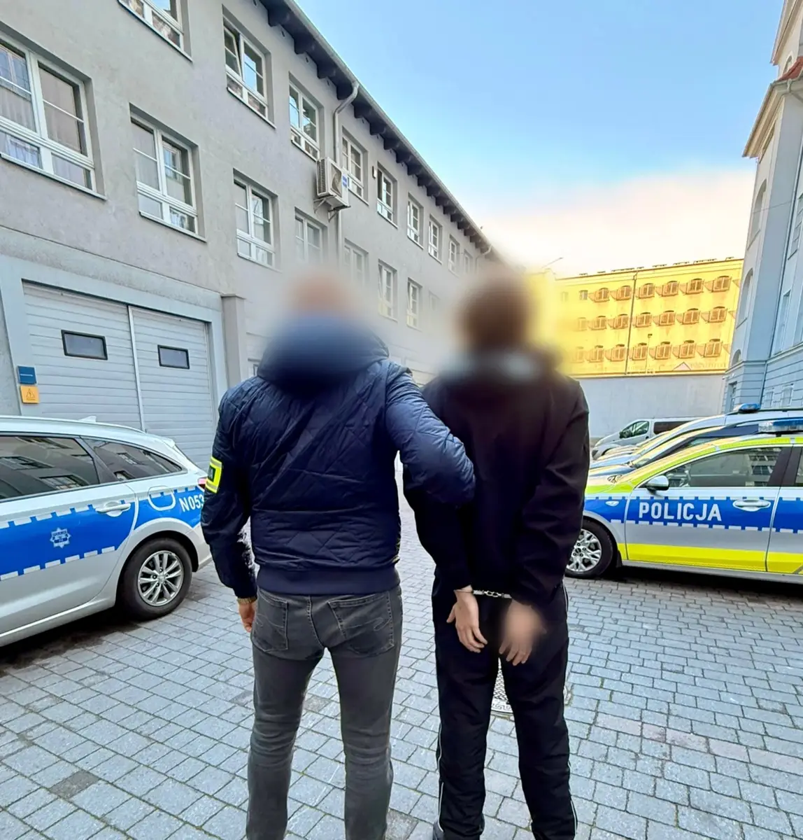 Policja zatrzymała 19-latka z narkotykami wartymi 42 tysiące złotych