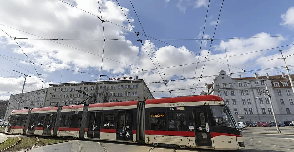Zakończono remont trakcji na ul. 3 Maja przed planowanym terminem