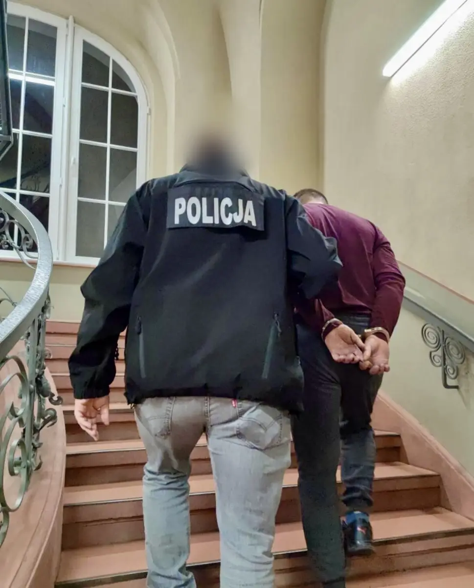 42-latek zatrzymany i skazany na 3 lata więzienia.