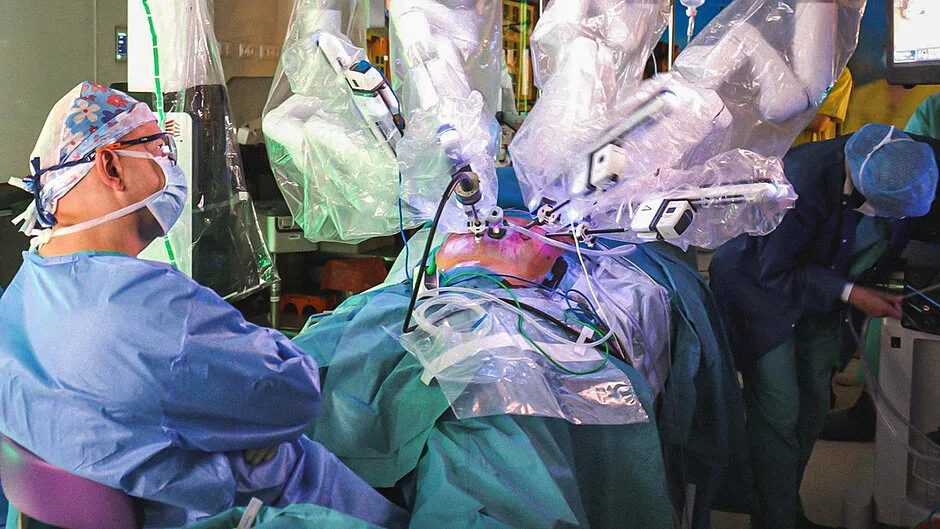 Robotyczne operacje wątroby w UCK