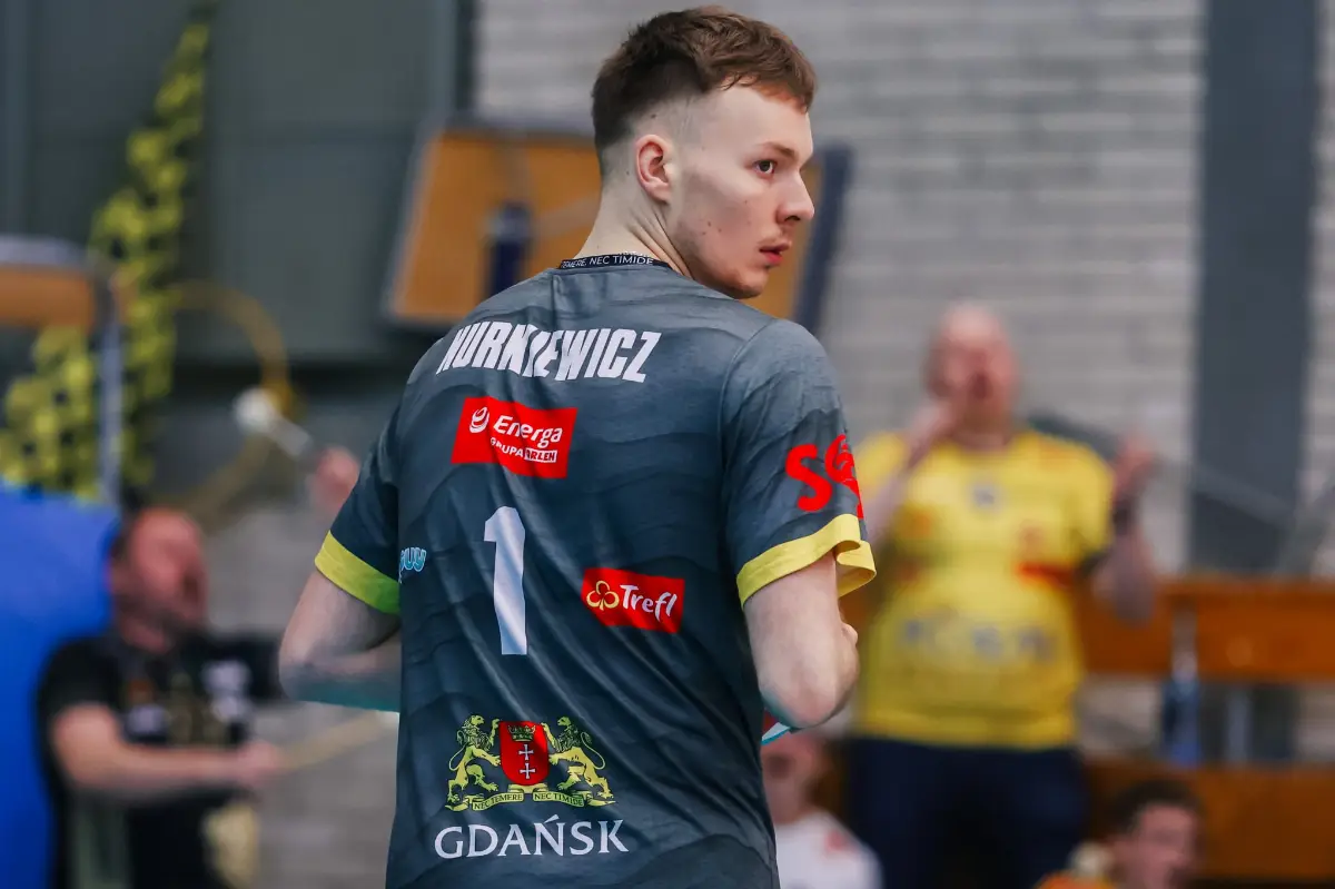 Młodzi siatkarze Michał Grzyb i Igor Nurkiewicz zdobywają doświadczenie
