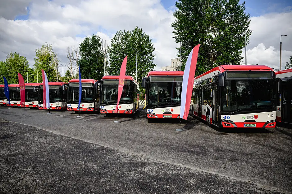 Gdańsk wzbogacił się o nowe autobusy elektryczne Solaris