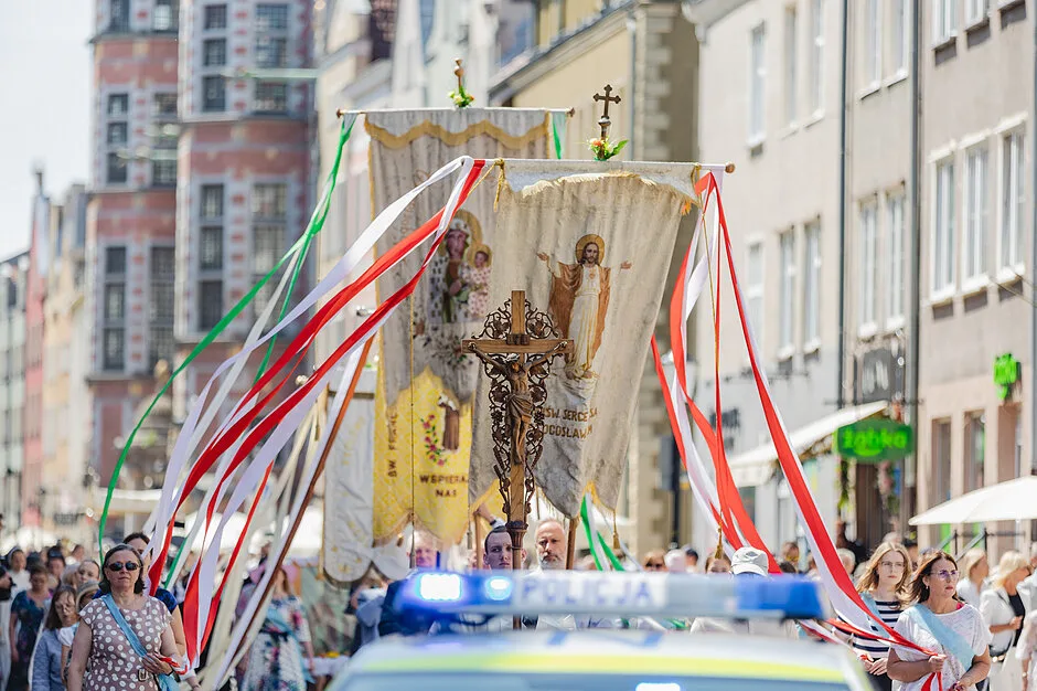 Utrudnienia w ruchu podczas procesji Bożego Ciała